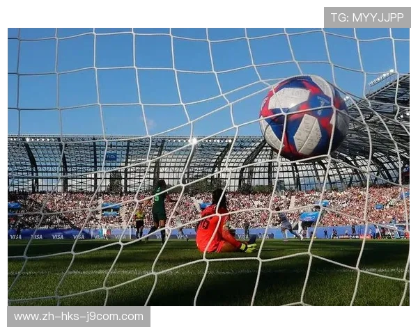 探讨球门是否会小于足球直径这一有趣体育设定真相解析全面揭秘考